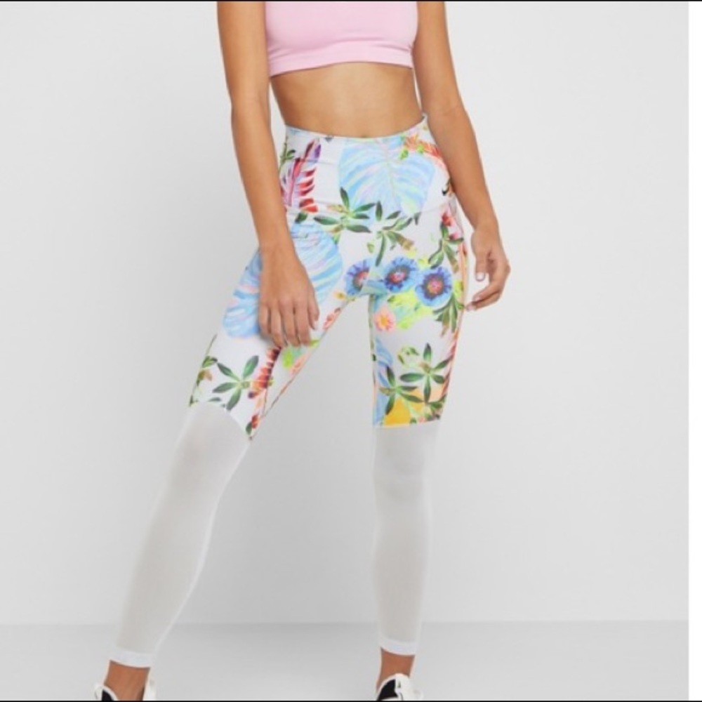 Nike Womens Pro Hyper Femme Pure Platinum 7/8 Pant